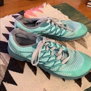 Sz 7.5 Merrell mint green women’s tennis shoes